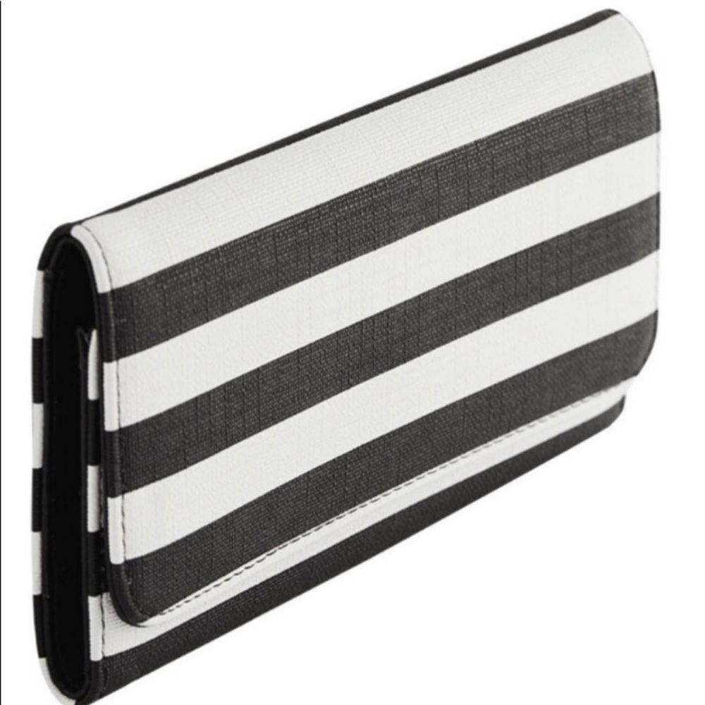 𝅺Kut from the Kloth Striped Wallet
